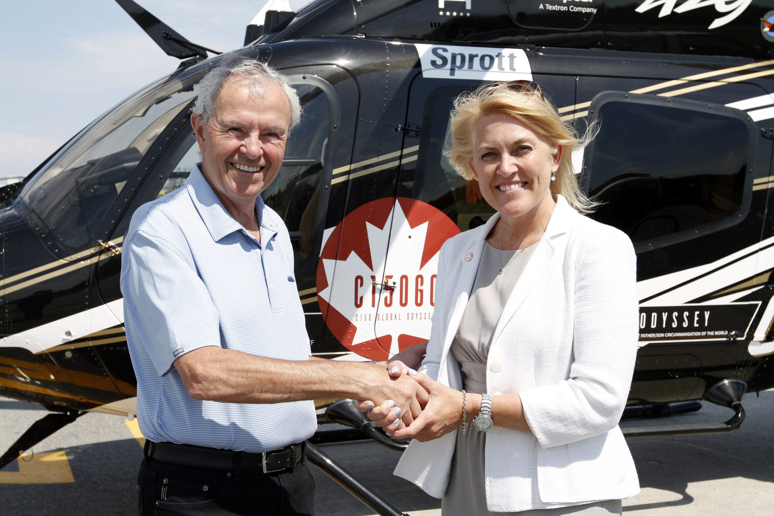 Premier tour du monde canadien en hélicoptère Bell 429